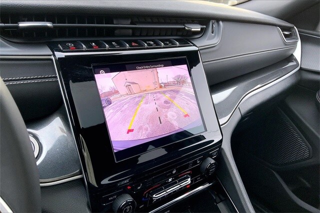 2023 JEEP GRAND CHEROKEE - Image 20