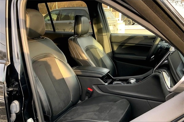 2023 JEEP GRAND CHEROKEE - Image 7