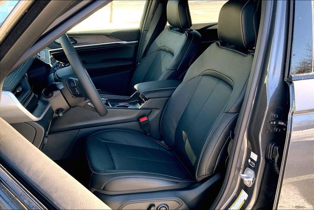 2026 JEEP GRAND CHEROKEE - Image 9