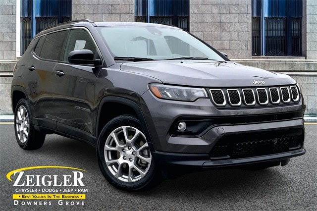 2023 Jeep Compass Latitude Lux's photo