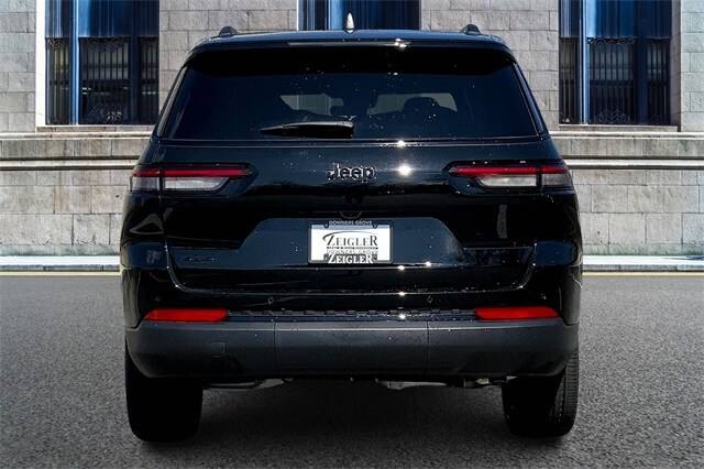2025 Jeep Grand Cherokee Altitude X photo 4