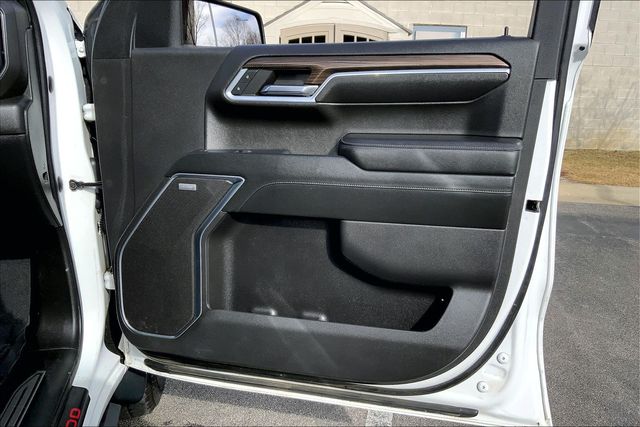 2022 CHEVROLET SILVERADO - Image 23