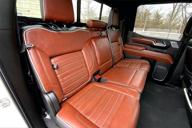 2023 GMC SIERRA - Image 27