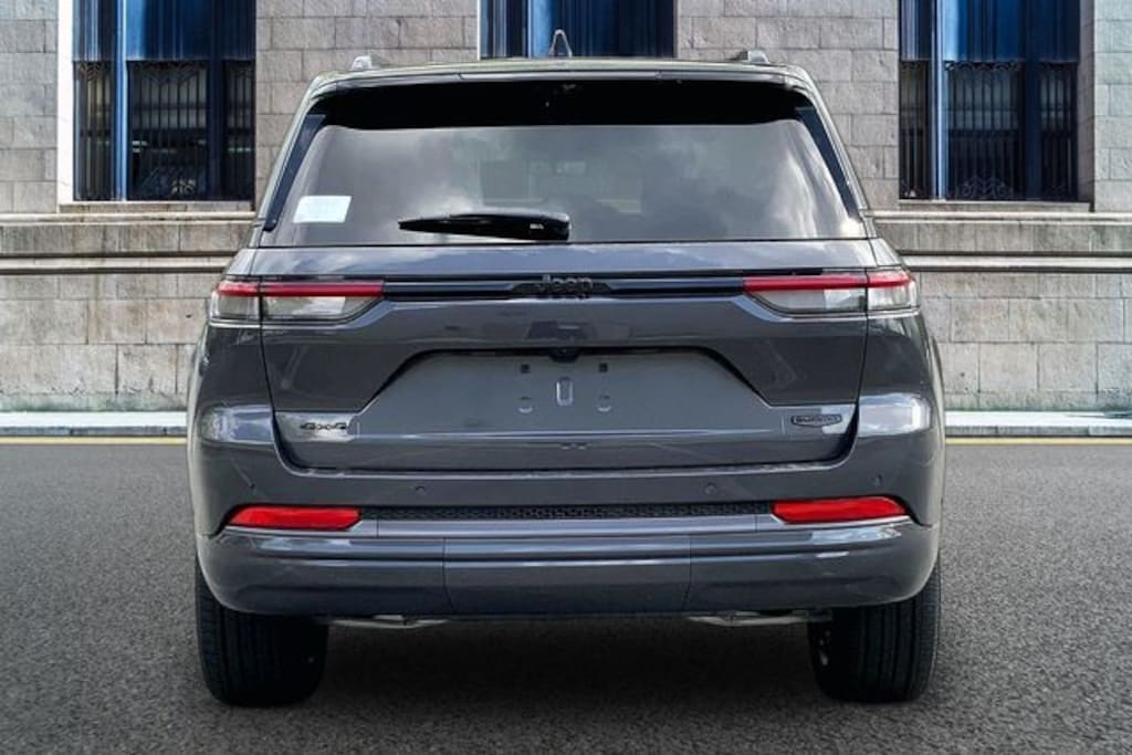 New 2026 Jeep Grand Cherokee Summit Sport Utility