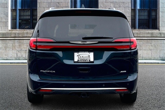 2022 Chrysler Pacifica Pinnacle photo 3
