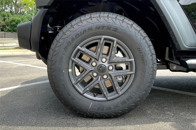 2025 JEEP WRANGLER - Image 12