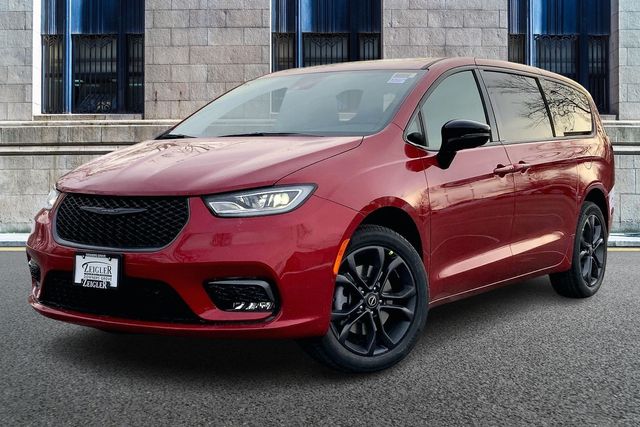 2026 CHRYSLER PACIFICA - Image 2