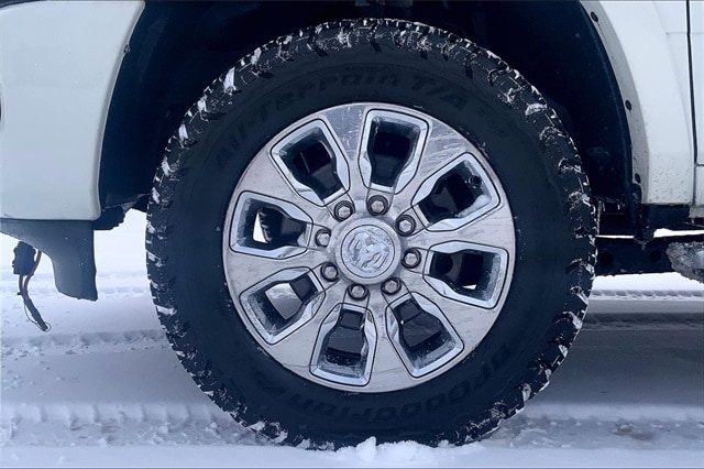 2023 RAM 3500 - Image 9