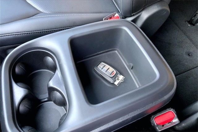 2025 CHRYSLER PACIFICA - Image 12