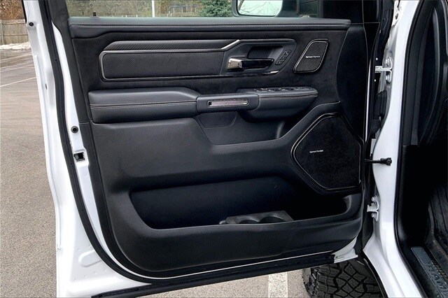 2025 RAM 1500 - Image 23