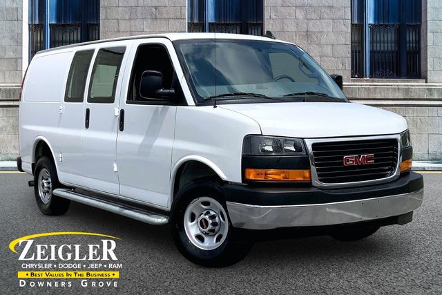 2024 GMC Savana 2500's photo