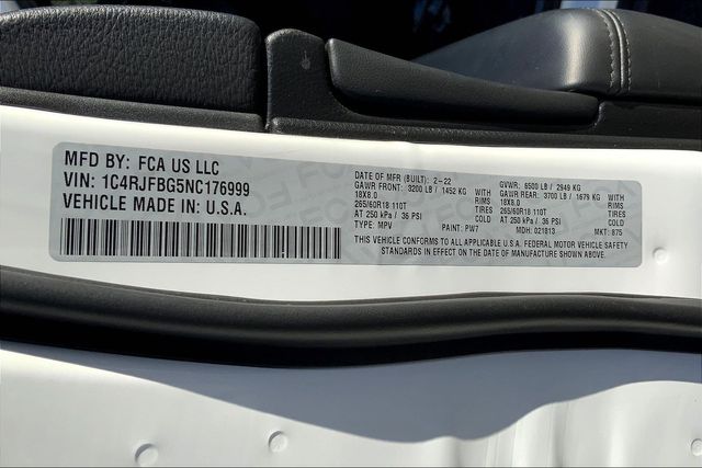 2022 JEEP GRAND CHEROKEE - Image 33