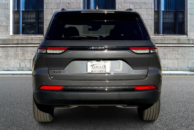 2025 JEEP GRAND CHEROKEE - Image 4