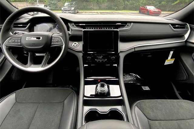 2025 JEEP GRAND CHEROKEE L - Image 5