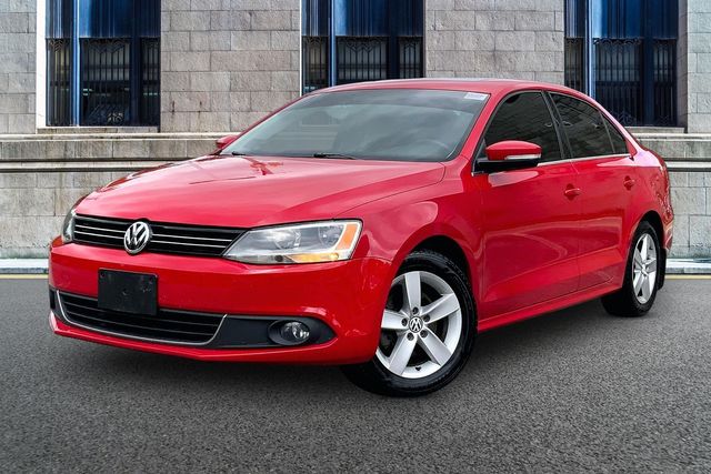 Used 2014 Volkswagen Jetta TDI with VIN 3VWLL7AJ2EM385275 for sale in Downers Grove, IL