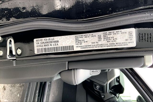 2025 JEEP GRAND CHEROKEE L - Image 13