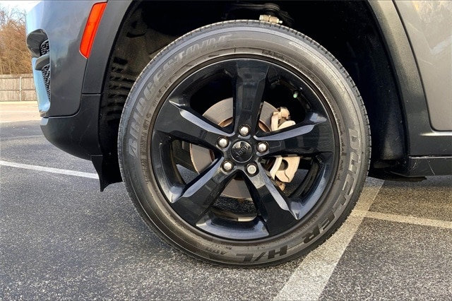 2022 JEEP GRAND CHEROKEE - Image 8