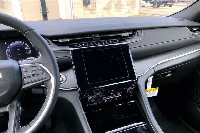 2025 JEEP GRAND CHEROKEE - Image 6