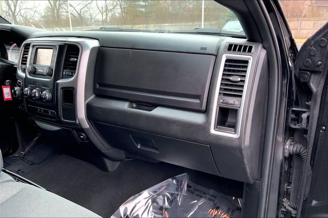 2024 RAM 1500 - Image 15