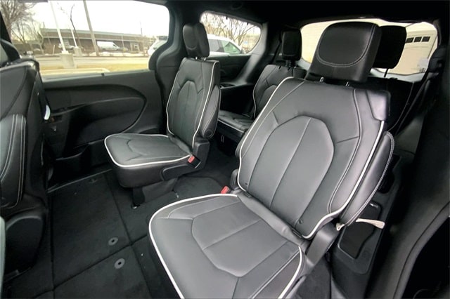 2026 CHRYSLER PACIFICA - Image 10
