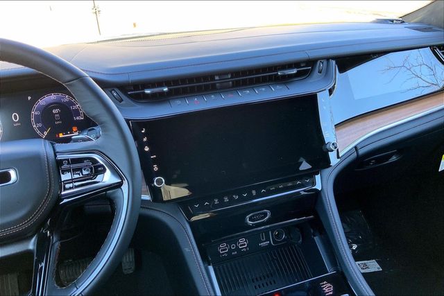 2026 JEEP GRAND CHEROKEE - Image 6