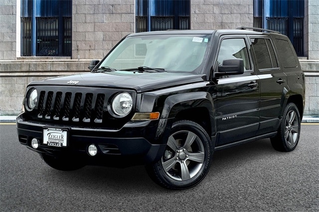Used 2014 Jeep Patriot Latitude with VIN 1C4NJPFA1ED730270 for sale in Downers Grove, IL