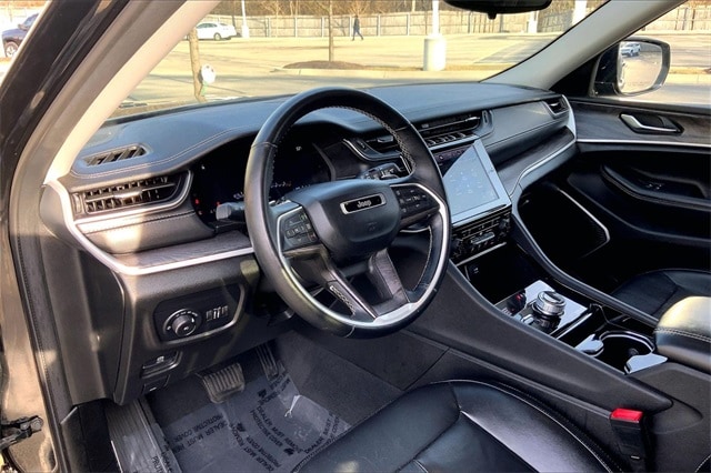 2022 JEEP GRAND CHEROKEE L - Image 14