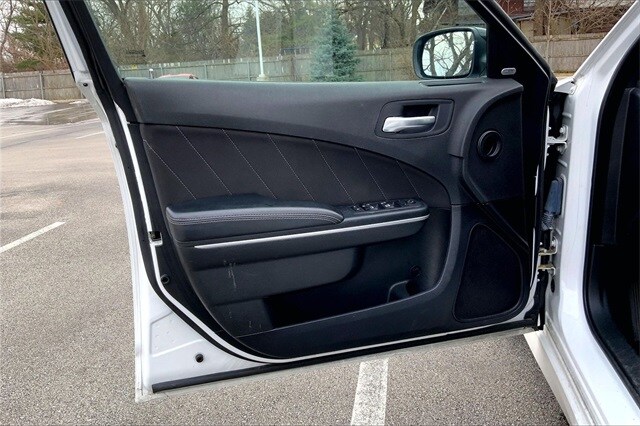 2023 DODGE CHARGER - Image 21