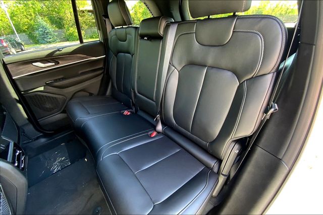 2025 JEEP GRAND CHEROKEE - Image 10