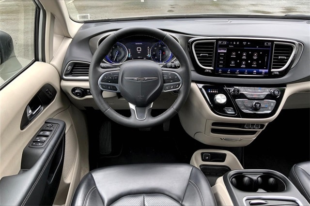 2023 CHRYSLER PACIFICA - Image 5