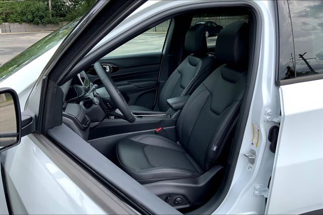 2025 JEEP COMPASS - Image 9