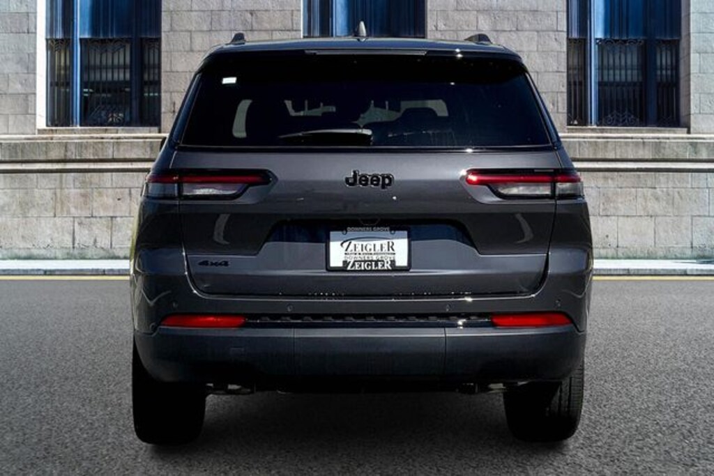 New 2025 Jeep Grand Cherokee L Laredo Sport Utility
