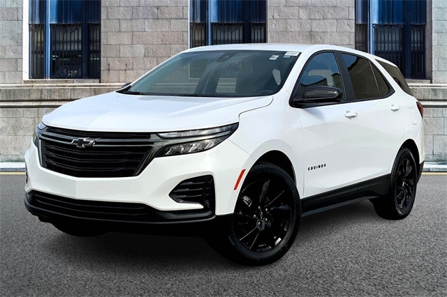 Used 2023 Chevrolet Equinox LS with VIN 3GNAXHEG8PL154528 for sale in Downers Grove, IL