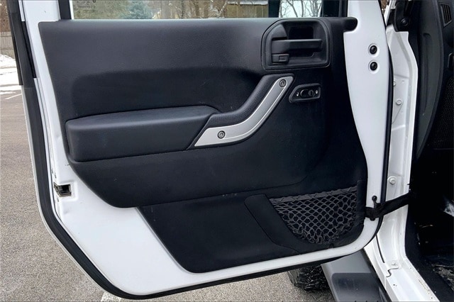 2014 JEEP WRANGLER - Image 21