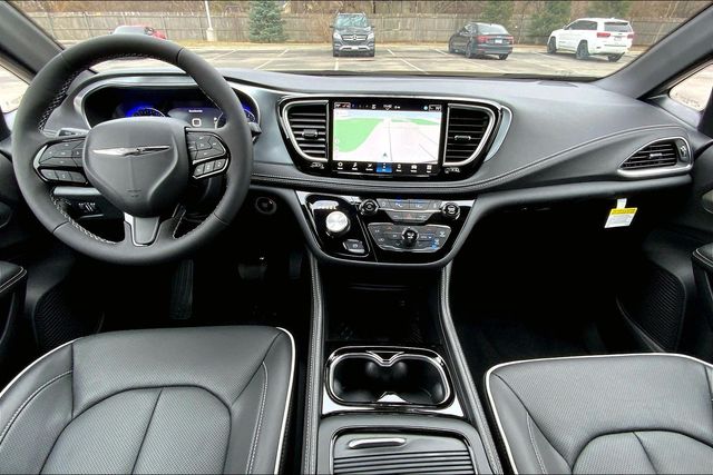 2026 CHRYSLER PACIFICA - Image 5