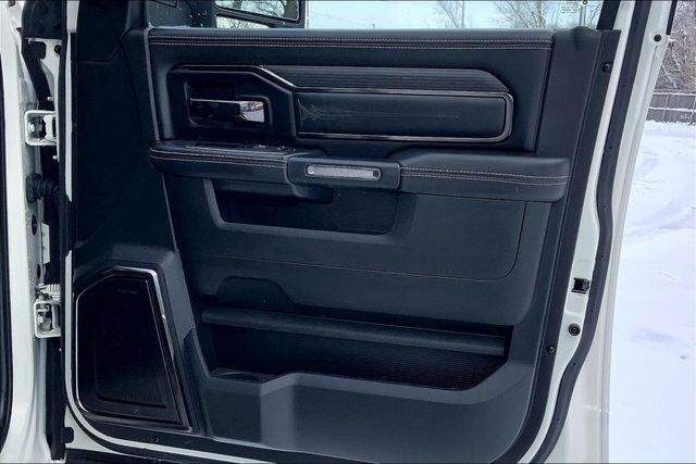2023 RAM 3500 - Image 24
