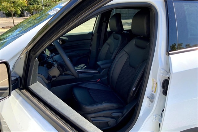 2026 JEEP COMPASS - Image 9