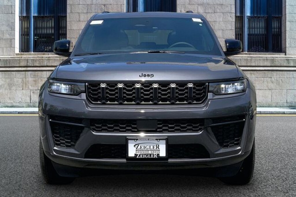 New 2026 Jeep Grand Cherokee Altitude Sport Utility