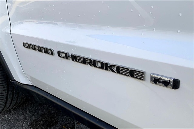 2022 JEEP GRAND CHEROKEE - Image 31