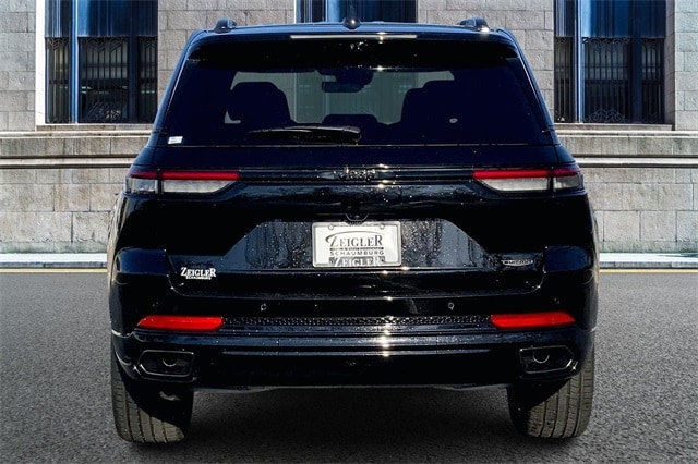 2025 JEEP GRAND CHEROKEE - Image 4