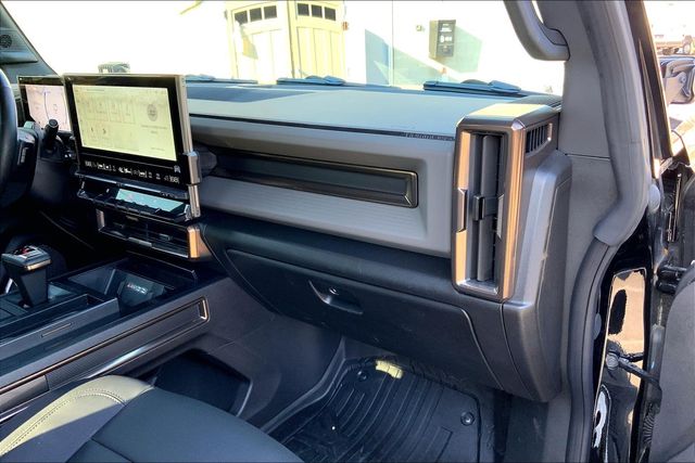 2025 GMC HUMMER EV PICKUP - Image 15