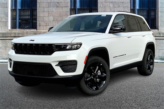 2025 Jeep Grand Cherokee Altitude X photo 2