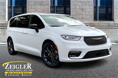 2026 Chrysler Pacifica Select Passenger Van