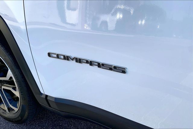 2023 JEEP COMPASS - Image 30