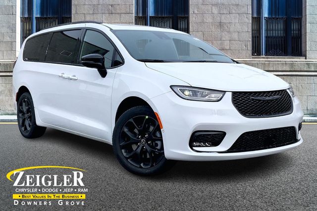 2026 CHRYSLER PACIFICA - Image 1