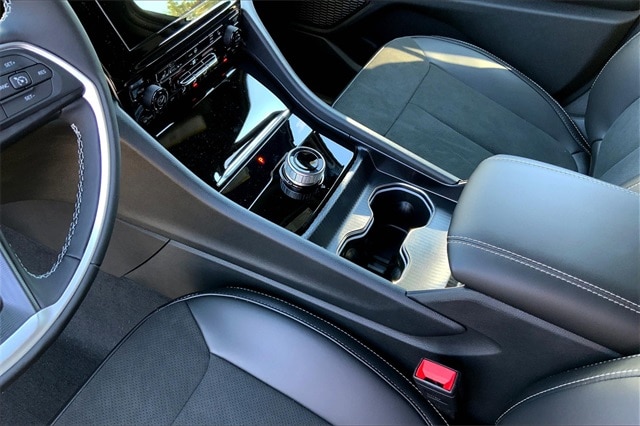 2025 JEEP GRAND CHEROKEE - Image 7