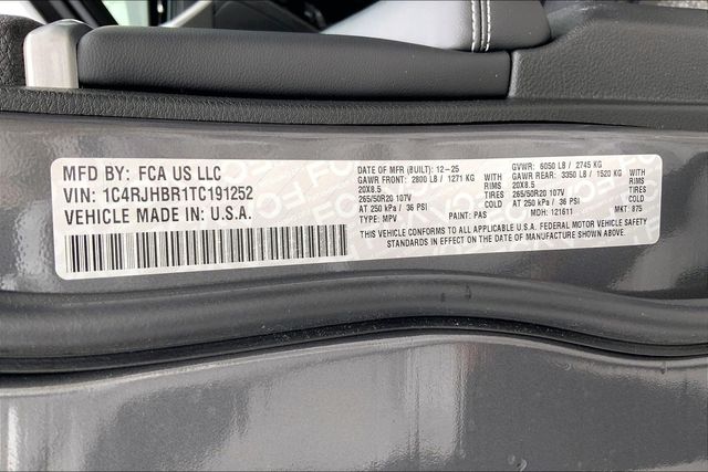 2026 JEEP GRAND CHEROKEE - Image 13