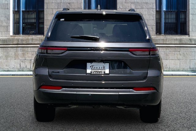 New 2026 Jeep Grand Cherokee Altitude Sport Utility