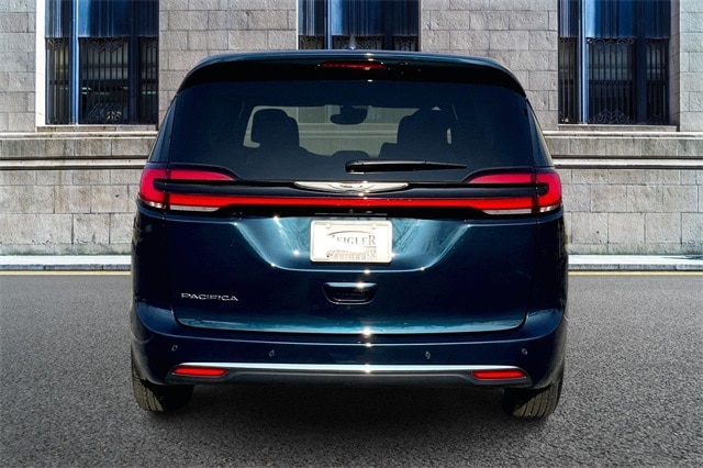 2025 CHRYSLER PACIFICA - Image 4
