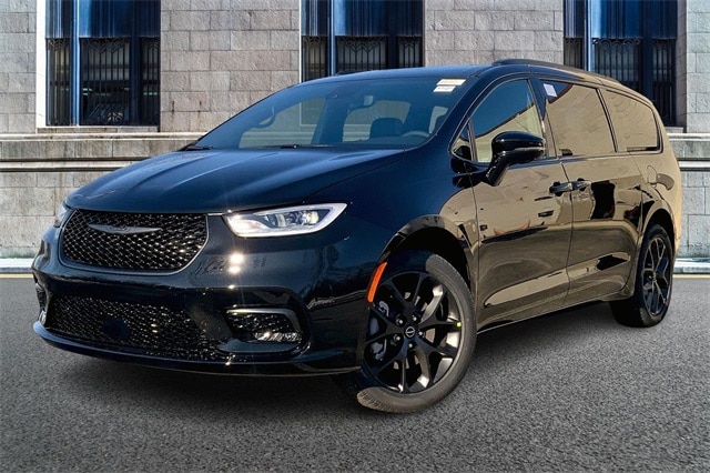 2026 CHRYSLER PACIFICA - Image 2